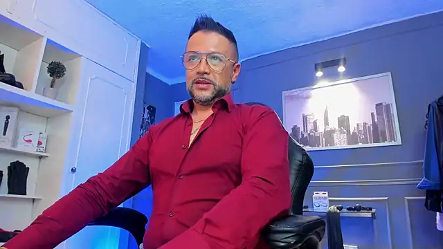 Snapshot of MrFrank_tattoo chatting on March 18, 4:37 pm MrFrank tattoo online show from March 18, 4:37 pm