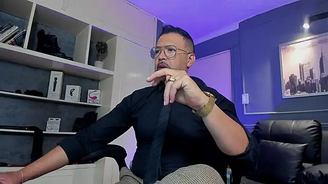 Snapshot of MrFrank_tattoo chatting on October 30, 11:22 am MrFrank tattoo online show from October 30, 11:22 am