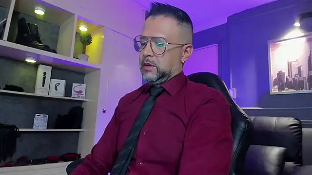 MrFrank tattoo online show from January 6, 11:36 am