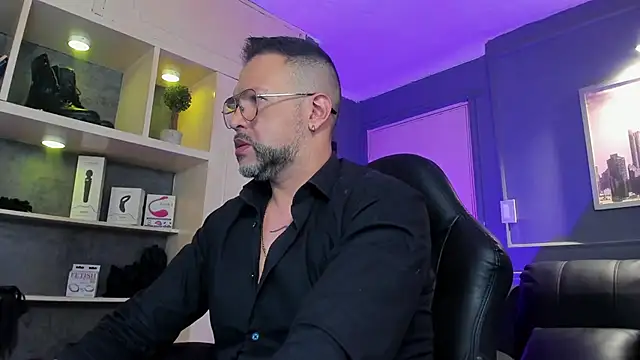 MrFrank tattoo online show from January 9, 12:41 pm