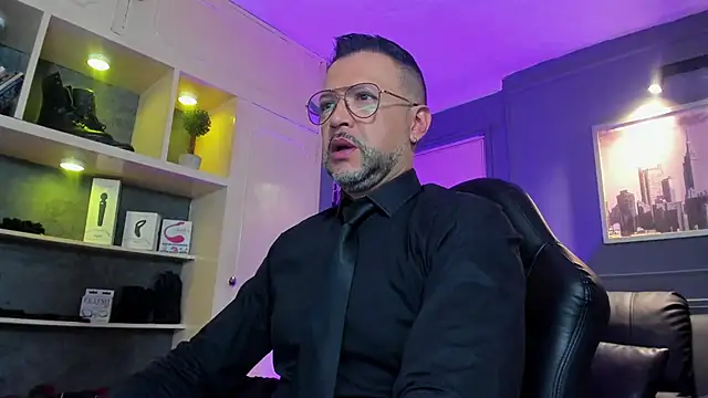 MrFrank tattoo online show from January 14, 11:38 am