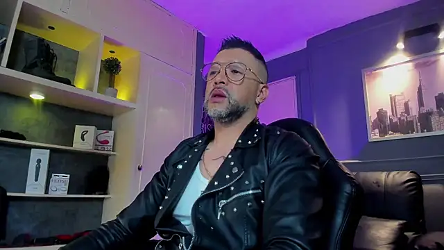 MrFrank tattoo online show from February 8, 10:18 am