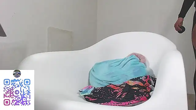 Upskirt Squirt96 online show from September 11, 1:11 pm