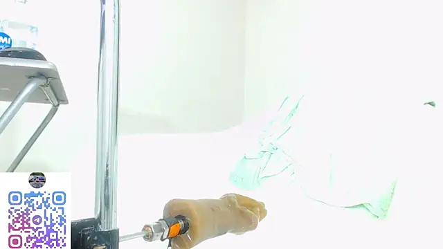 Upskirt Squirt96 online show from December 19, 2:02 pm