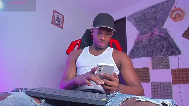 Snapshot of Baby_smith chatting on March 3, 12:04 am Baby smith online show from March 3, 12:04 am