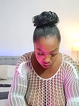 laqquishax online show from April 25, 3:42 am