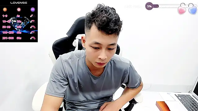 Naughty--asian online show from December 1, 2:11 pm