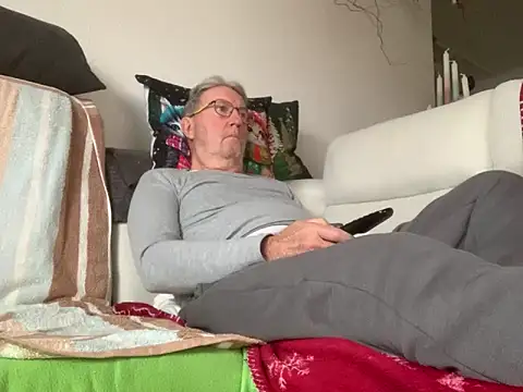 Nudelschwanz online show from January 25, 12:26 pm