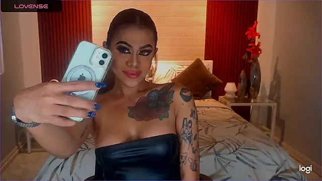 StellaStrong30 online show from May 18, 12:18 am
