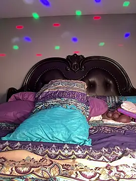 ThickAssRena online show from July 5, 5:31 pm