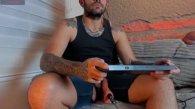 jonathan rivers online show from May 6, 8:47 pm