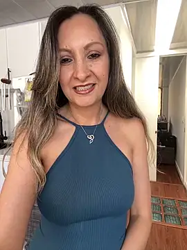 Snapshot of antonnella_2 chatting on May 14, 4:58 pm antonnella 2 online show from May 14, 4:58 pm