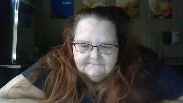 Snapshot of Hornybbw1978 chatting on December 18, 7:15 am Hornybbw1978 online show from December 18, 7:15 am