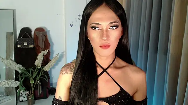 Ts-Glamourosa online show from March 4, 2:10 pm