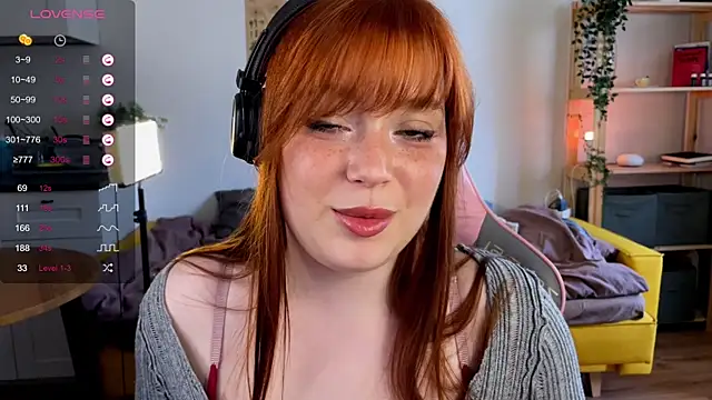 Snapshot of Sofy_Benson chatting on May 21, 1:29 pm Sofy Benson online show from May 21, 1:29 pm