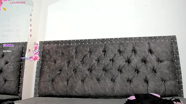 Snapshot of Dounia_nagi chatting on December 21, 4:57 pm Dounia nagi online show from December 21, 4:57 pm