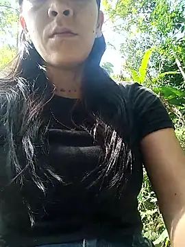 Dounia nagi online show from February 11, 6:46 pm