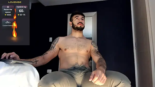 Snapshot of MarkWalker__ chatting on February 27, 10:04 am MarkWalker online show from February 27, 10:04 am