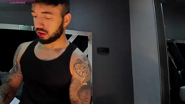 Snapshot of MarkWalker__ chatting on March 22, 10:29 am MarkWalker online show from March 22, 10:29 am