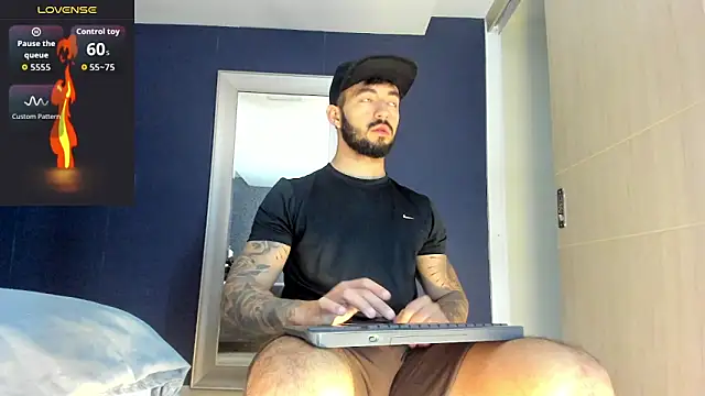 Snapshot of MarkWalker__ chatting on March 26, 9:26 am MarkWalker online show from March 26, 9:26 am