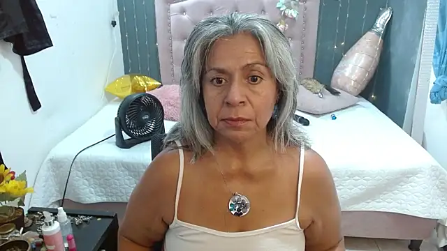 lalisha 96 online show from April 28, 1:26 am