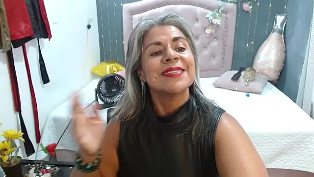 lalisha 96 online show from May 6, 11:54 pm