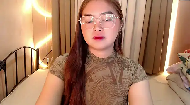 Snapshot of Itsme_claire chatting on December 11, 9:12 pm Itsme claire online show from December 11, 9:12 pm