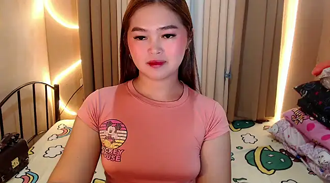Snapshot of Itsme_claire chatting on December 30, 11:28 pm Itsme claire online show from December 30, 11:28 pm