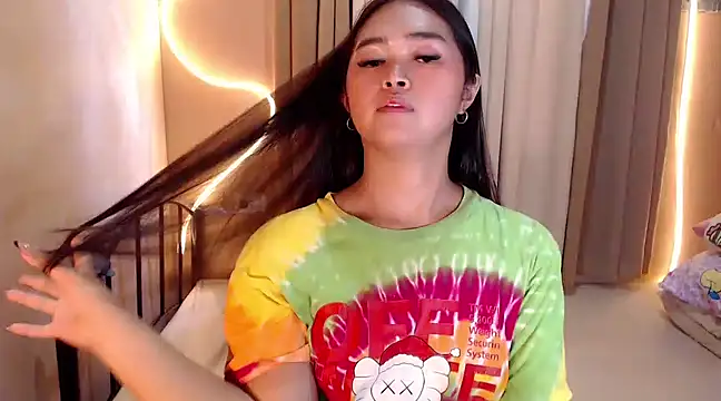 Snapshot of Itsme_claire chatting on March 13, 7:09 am Itsme claire online show from March 13, 7:09 am