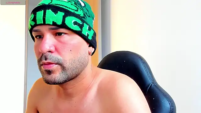 Snapshot of nicolas_cox chatting on July 9, 1:26 pm nicolas cox online show from July 9, 1:26 pm