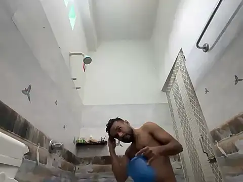 Snapshot of HorriblePastry chatting on January 7, 6:38 am HorriblePastry online show from January 7, 6:38 am