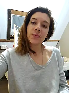 Lina lou4 online show from December 17, 5:15 pm