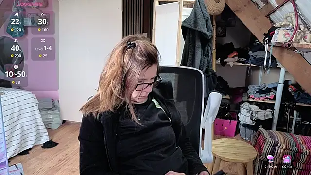 Lina lou4 online show from March 8, 3:27 pm