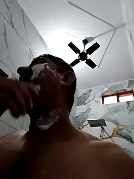 Snapshot of Amandev7 chatting on March 6, 5:04 am Amandev7 online show from March 6, 5:04 am