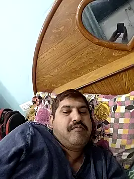 Snapshot of Amandev7 chatting on March 26, 1:44 am Amandev7 online show from March 26, 1:44 am