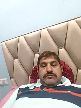 Snapshot of Amandev7 chatting on March 27, 6:18 pm Amandev7 online show from March 27, 6:18 pm