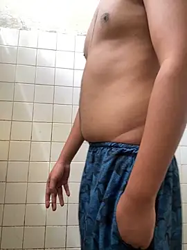 DreamerAsianGuy online show from December 27, 3:53 am