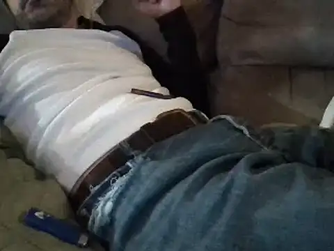 Snapshot of tn_hung chatting on December 27, 3:53 am tn hung online show from December 27, 3:53 am