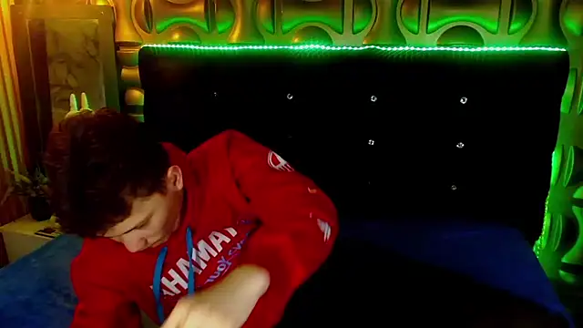 Snapshot of cruz_dante chatting on March 27, 7:24 pm cruz dante online show from March 27, 7:24 pm