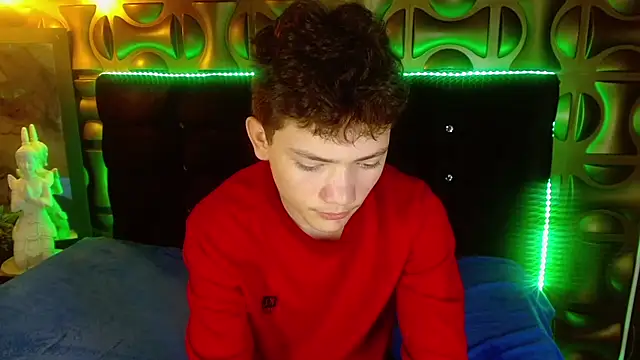 Snapshot of cruz_dante chatting on April 1, 7:22 pm cruz dante online show from April 1, 7:22 pm