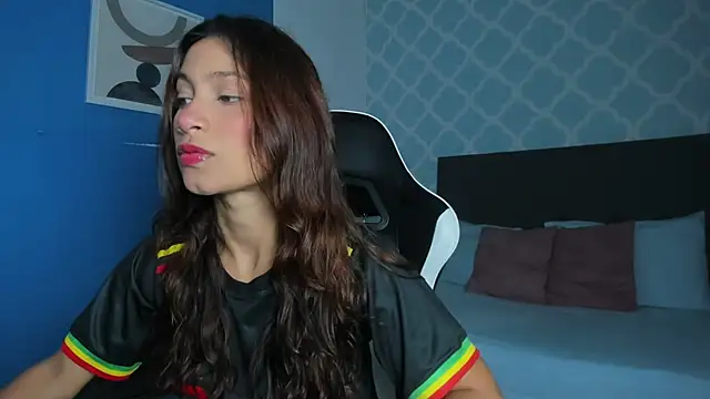 cora 22 online show from October 1, 12:44 pm