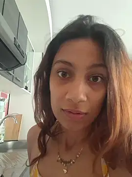 Snapshot of cora_22 chatting on March 13, 3:18 pm cora 22 online show from March 13, 3:18 pm