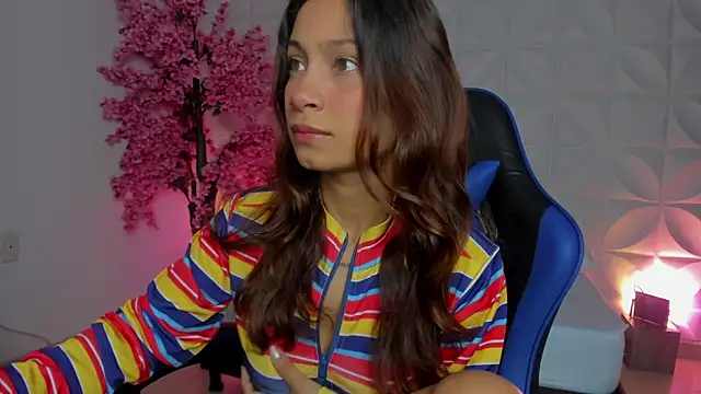 Snapshot of cora_22 chatting on March 26, 1:17 pm cora 22 online show from March 26, 1:17 pm