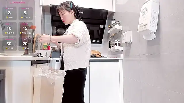 Vivian-6 online show from March 28, 12:32 am