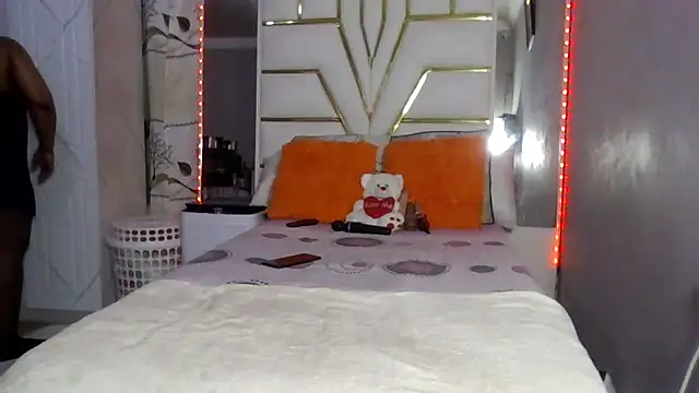 Snapshot of SexyyNana chatting on November 11, 2:22 am SexyyNana online show from November 11, 2:22 am