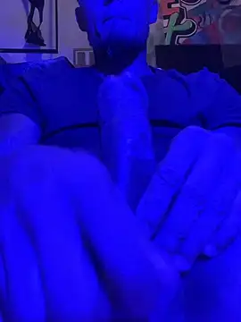 DarkHorse89 online show from March 31, 1:22 pm