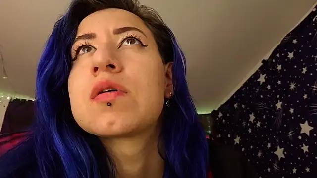 Snapshot of pussytight_pervert chatting on March 7, 11:24 pm pussytight pervert online show from March 7, 11:24 pm