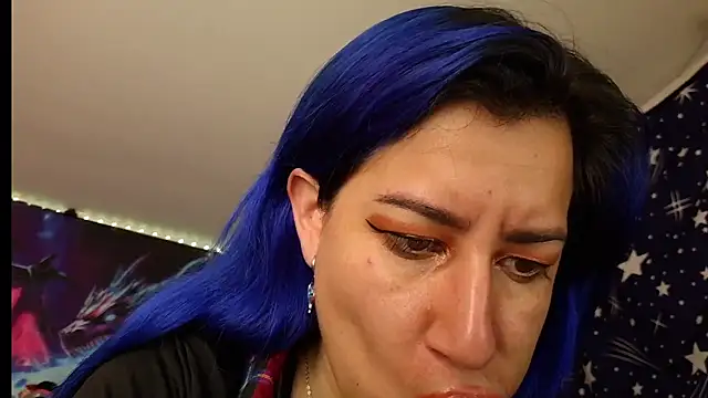 Snapshot of pussytight_pervert chatting on March 18, 12:25 am pussytight pervert online show from March 18, 12:25 am