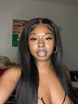 TinyBlazian901 online show from May 6, 3:13 am