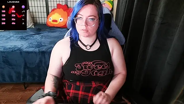 KiraSpitQueen online show from January 10, 2:35 am